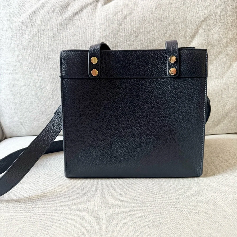 Mark & Graham Essential Leather Tote Navy Monogram MEZ - Picture 2 of 12